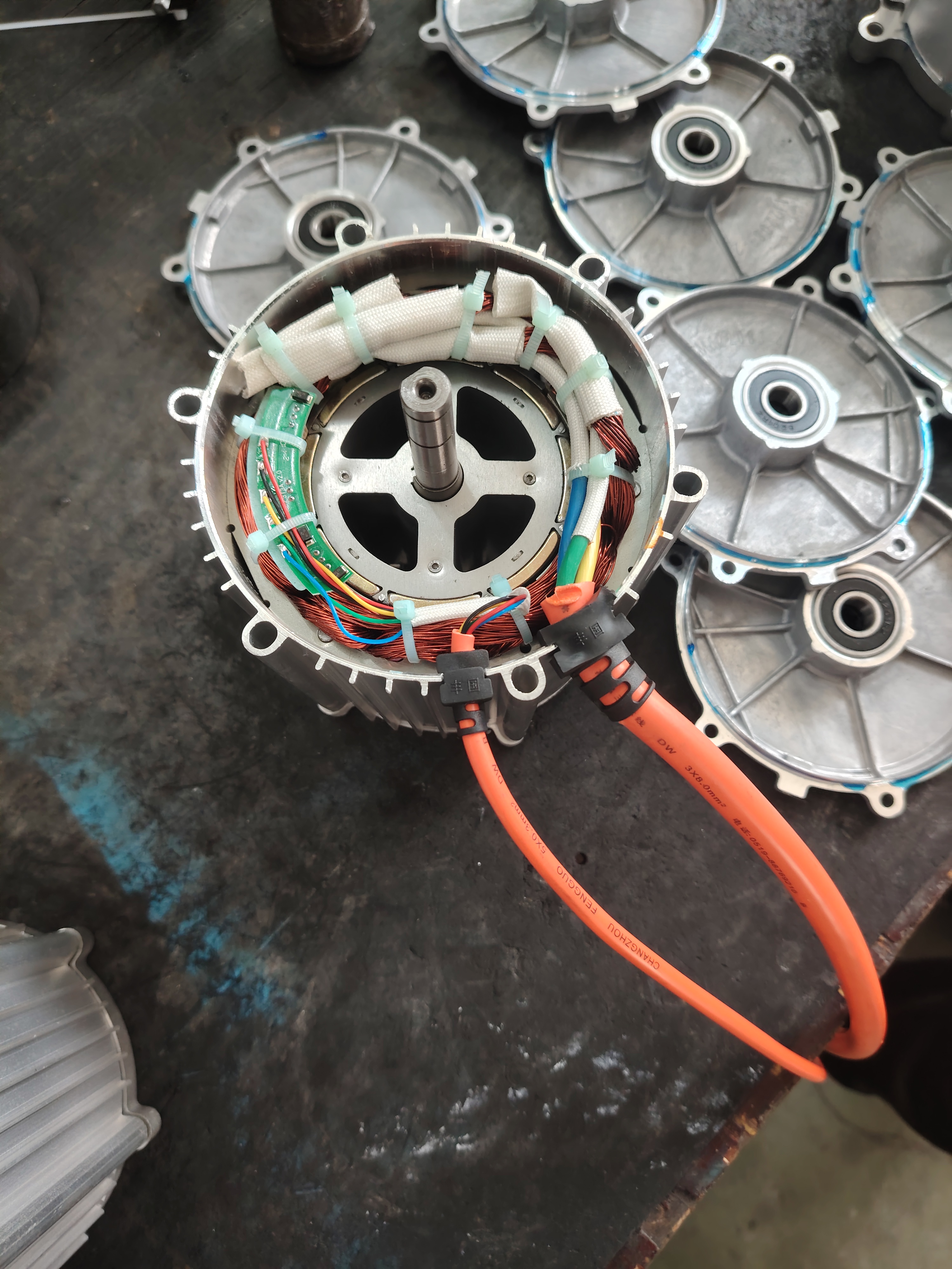 tracked vehicle drive motor/120 brushless DC motor-Jining Huanzhongyu Machinery and Electronic Co., Ltd